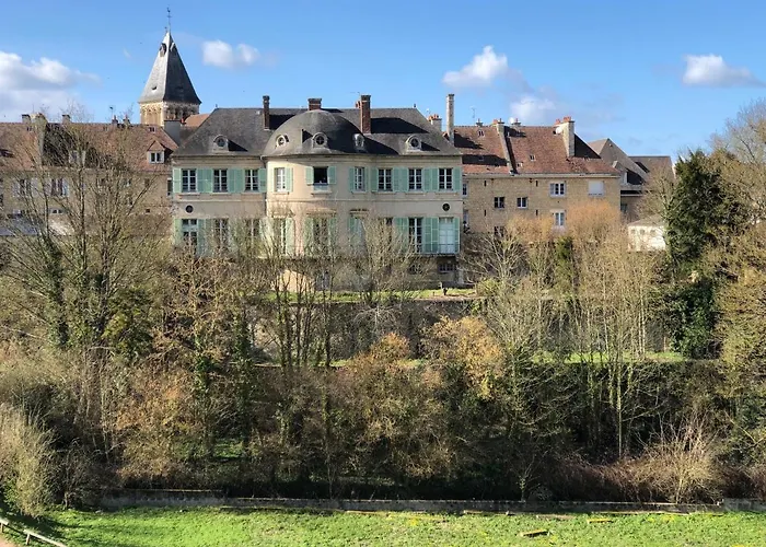 فندق مبيت وإفطار Castel Saint-leonard 3*